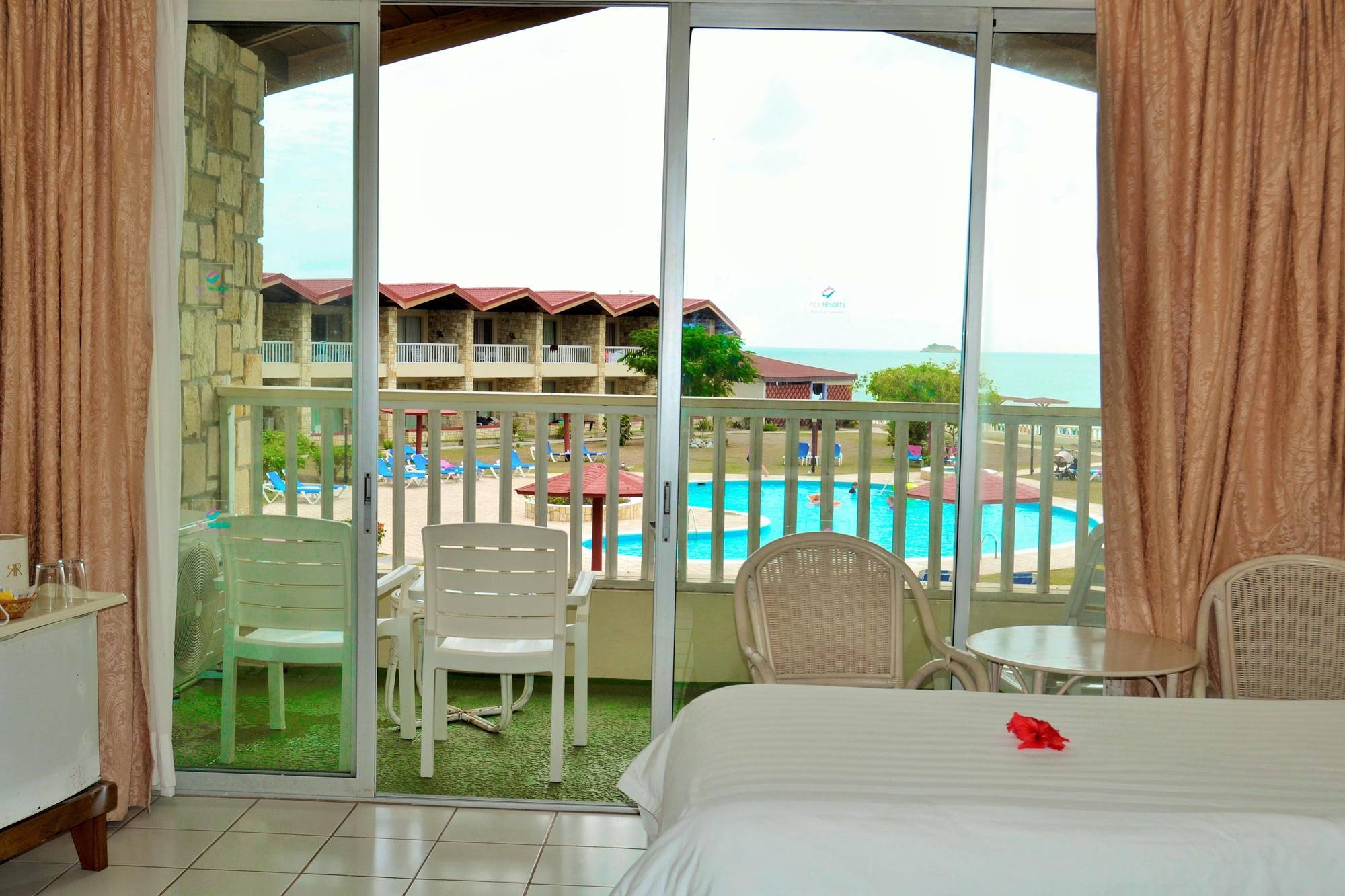 Starfish Halcyon Cove Hotel Dickenson Bay Eksteriør billede